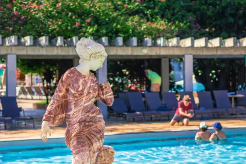 Lacqua diRoma | Flat | Grupo diRoma | Caldas Novas GO