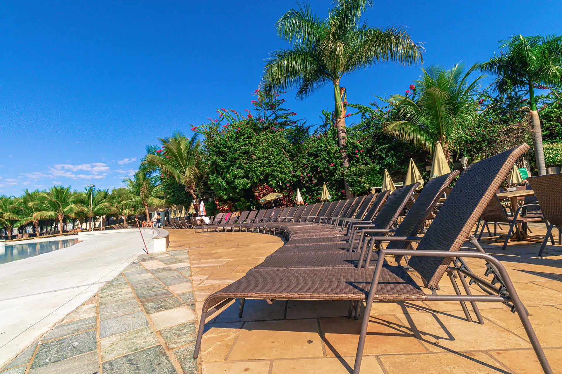 Lacqua diRoma | Flat | Grupo diRoma | Caldas Novas GO